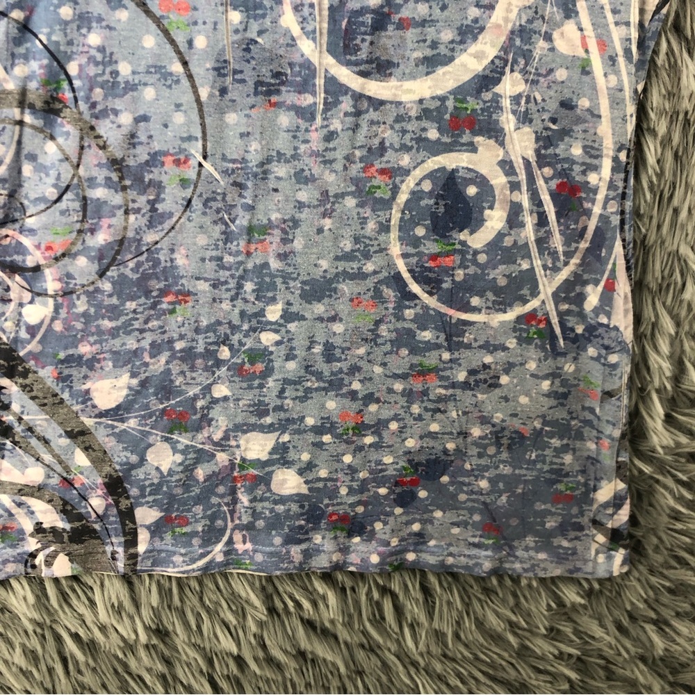Maurices Shirt Womens Large Vneck Embellished Blue Scroll Design Top - Picture 4 of 11